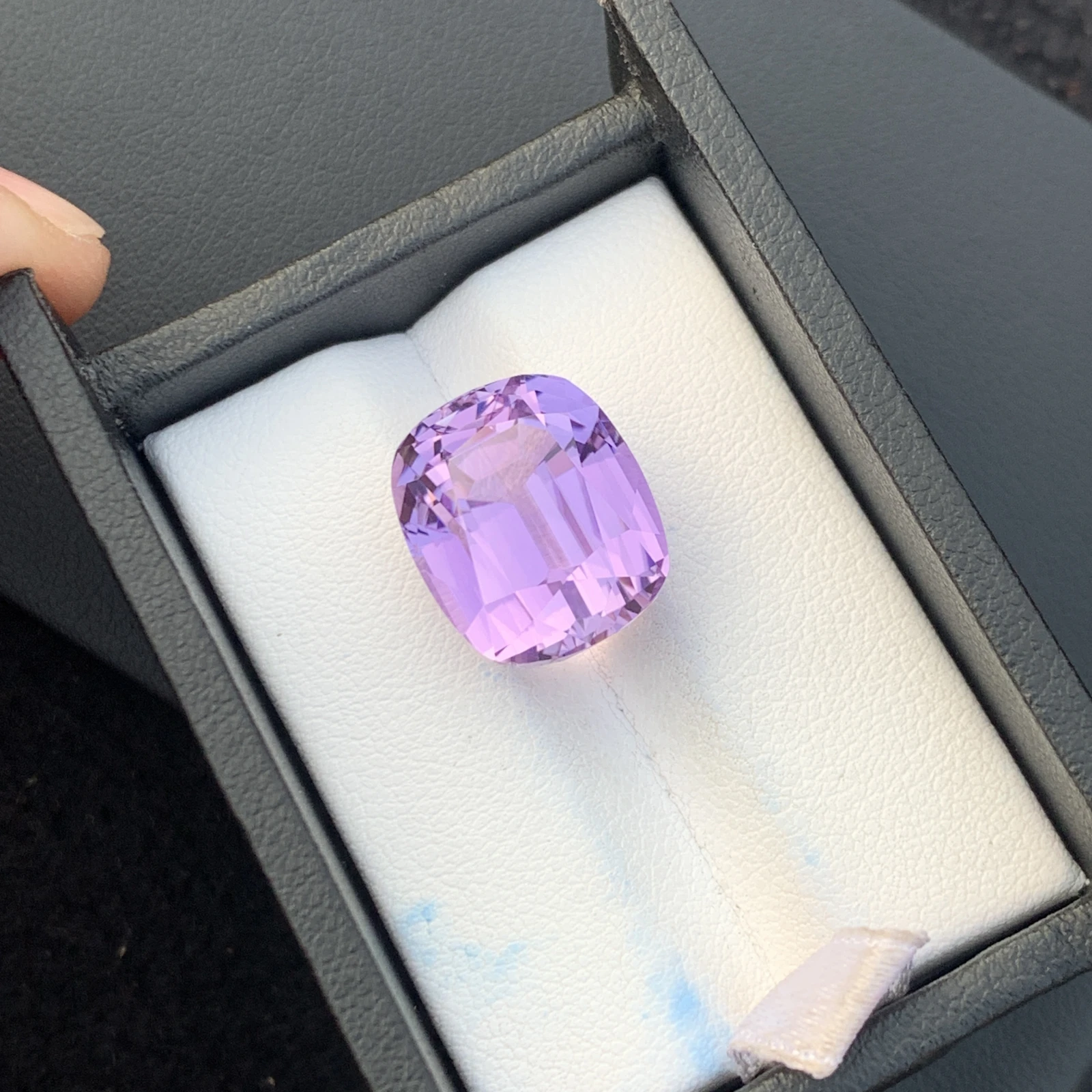 18.75ct Natural Unheated Purple Kunzite Cushion Shape Loose Gemstone from Afghanistan — view 8